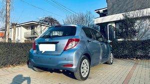Toyota Yaris 1.3 benzina 2012 - imagine 4