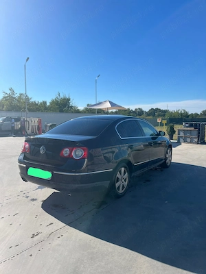 Vând passat B6 TDI in stare foarte buna de funcționare mașina personală fiscal pe loc detalii la tel - imagine 3