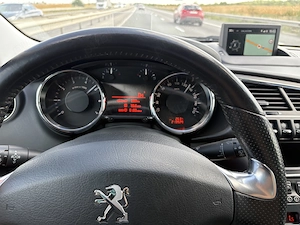 RARITATE! Peugeot 3008 FELINE! 165cp euro6 AUTOMAT 09 2015; panoramic, HuD, PIELE, bi-xenon=LED  CIV - imagine 10