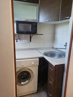 Ofer spre închiriere apartament zona sagului!! - imagine 8