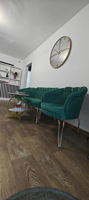 Inchiriere post hairstylist - imagine 3