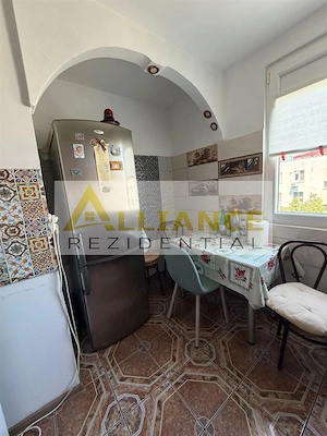 Apartament 4 camere 2 bai | 8 min metrou 1 Decembrie - imagine 12