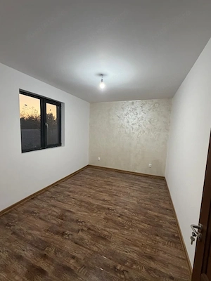 Casa parter, la cheie ,100mp utili , teren 280 zona Bariera Valcii - imagine 4