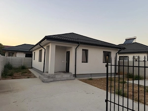Casa parter, la cheie ,100mp utili , teren 280 zona Bariera Valcii - imagine 2