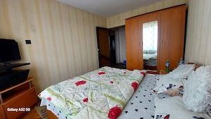 Inchiriez apartament 3 camere decomandat complet utilat in Onesti E. REBREANU LIFT NOU 300E  - imagine 2