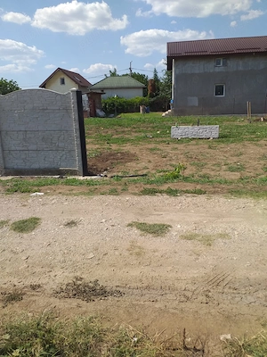 Teren de vanzare in Petrăchioaia - Surlari - imagine 2