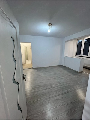  Vand apartament 2 camere - imagine 2