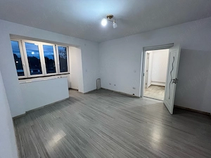  Vand apartament 2 camere - imagine 5
