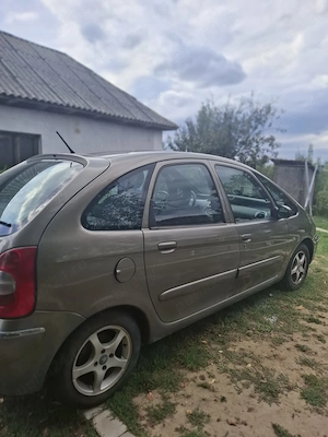 Vind citroen sxara Picasso 2009 motor 1.6 inmatriculat recent 291000 km itp valabil 2027  - imagine 4