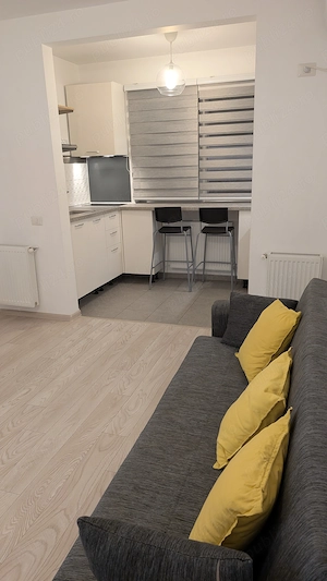 Inchiriez ap 2 camere cu bucatarie open space - imagine 3