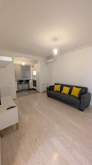Inchiriez ap 2 camere cu bucatarie open space