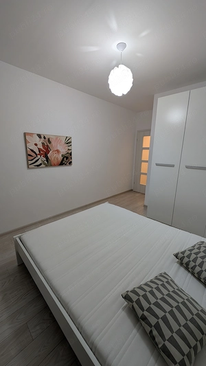 Inchiriez ap 2 camere cu bucatarie open space - imagine 8