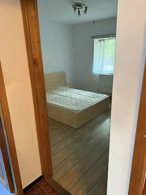 Inchrriez apartament 3 camere - imagine 4