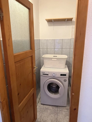 Inchrriez apartament 3 camere - imagine 6