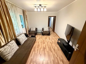 3 camere | Renovat | Parcare | Berceni | P-ta Covasna | Bloc 4 etaje reabilitat - imagine 3