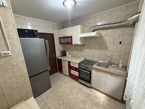 3 camere | Renovat | Parcare | Berceni | P-ta Covasna | Bloc 4 etaje reabilitat - imagine 2
