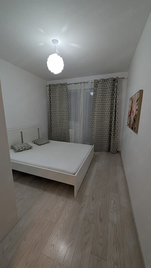 Inchiriez ap 2 camere cu bucatarie open space - imagine 9
