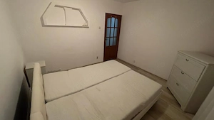 Inchiriez apartament 3 camere zona Soarelui - imagine 13