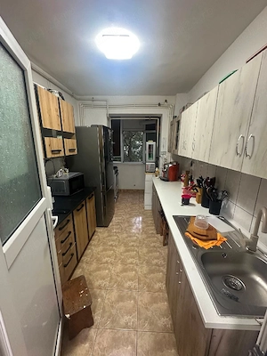 Vând apartament - imagine 2