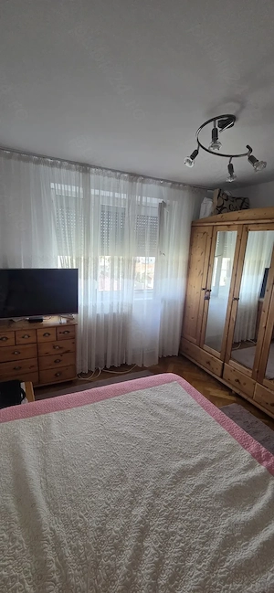 Vand urgent , apartament centru Caracal - imagine 9