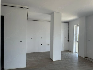 De vânzare 2 camere zona Torontal,  bloc nou 98000 negociabil  - imagine 4