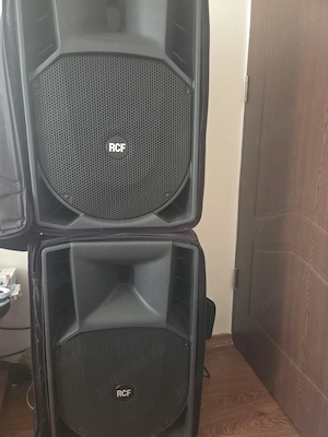 Vand 2 Boxe Active RCF ART 715-A