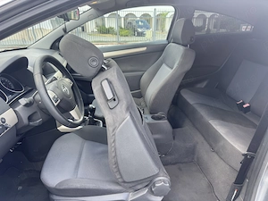 Opel Astra GTC 1.6 benzină 2008 - imagine 8