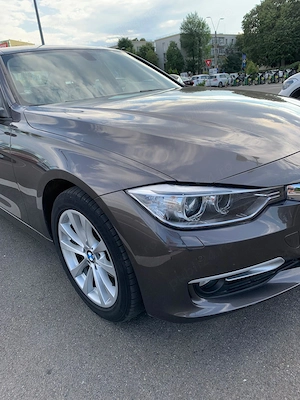 BMW 320d F30 Automat   2013   171.000 km   Navigație   Xenon - imagine 5