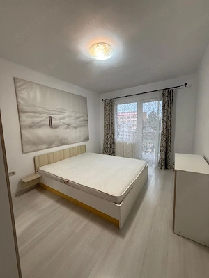 Inchiriez Ap 2 camere 320 euro zona buna, vizavi de Scoala nr 2 - imagine 8