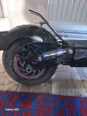 Vând  trotinetă electrică