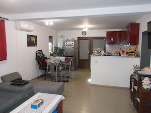 Duplex, Sacalaz, vatra satului, P+Pod mansardabil, 3 camere, 250mp teren, mobilata,  com=0%. - imagine 14