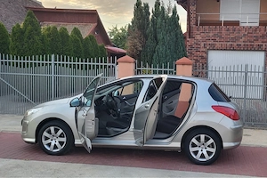 peugeot 308 1.6 benzina 120 cp an 2009 toate taxele la zi fiscal pe loc  - imagine 8