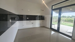 Casa individuală 100m² 385 m² teren zona Dancu
