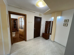 Vanzare 4 camere, direct proprietar, 85m2, Focsani Obor, 1984, centrala pe gaz - imagine 2