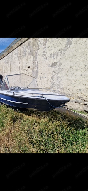 Barca fara motor
