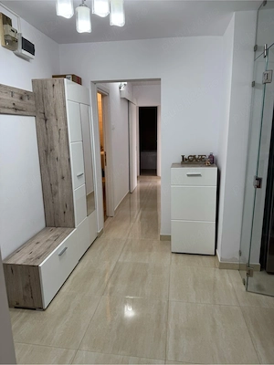 Închiriere apartament 3 camere Crangasi pe Bld Constructorilor  - imagine 5