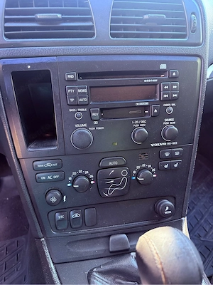 Volvo S60 D5 || 2.4 diesel 130cp || 06.2004 || Interior de piele || Carlig de remorcare || Xenon ||  - imagine 6