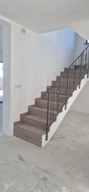 Proprietar vand casa intabulata cu garaj in Dumbravita - imagine 10
