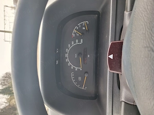 Dezmembrez mercedes V220 - imagine 6