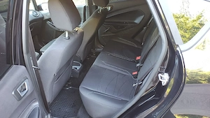 Vând Ford Fiesta 1.0 benzina ,euro 5 ,an 2014 - imagine 2