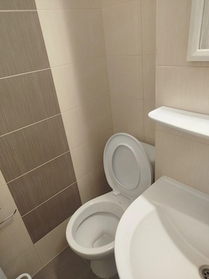 Vand apartament 2 camere ,zona Lebada - imagine 7