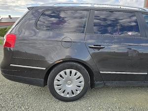 Volkswagen Passat B6 Break 2.0 TDI (140 CP) - An 2006 - Multe piese noi - imagine 5