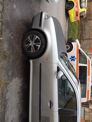 Vând autoturism Skoda Octavia 1
