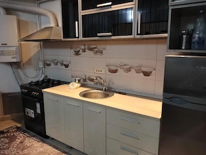 INCHIRIERE APARTAMENT DOUA CAMERE  