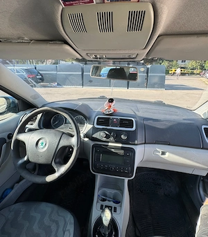 Vand skoda fabia 2 din 2007  - imagine 5