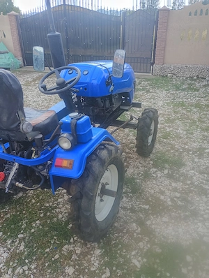 Tractor Konig 18 cp |Diesel, 6+2 viteze | freza + plug + 2 samanatori - imagine 2