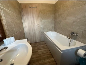    Închiriez apartament 3 camere   Giroc, zona Planetelor | 72 mp |   - imagine 6