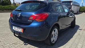 Opel Astra J, 2011, 132000 km - imagine 3