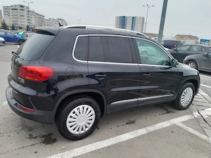 VW Tiguan 4x4 -panoramic-xenon-alcantara - imagine 3