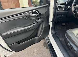 ISUZU D-MAX Executive 1.9 Diesel 4x4 Automat - imagine 7